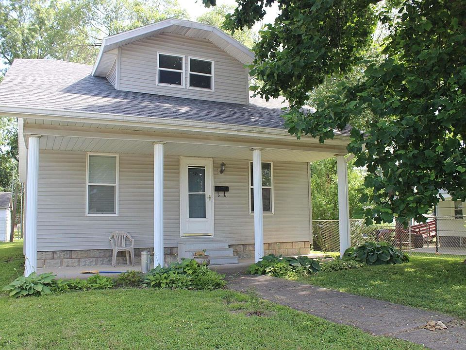 1st image of 515 E Oglesby St