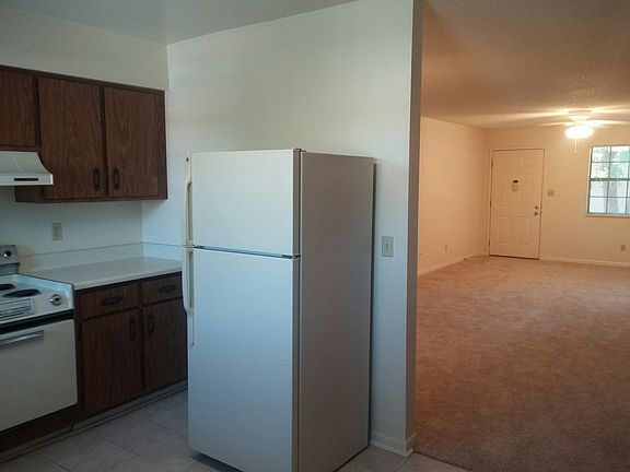 4th image of 4344 Langley Ave APT C109