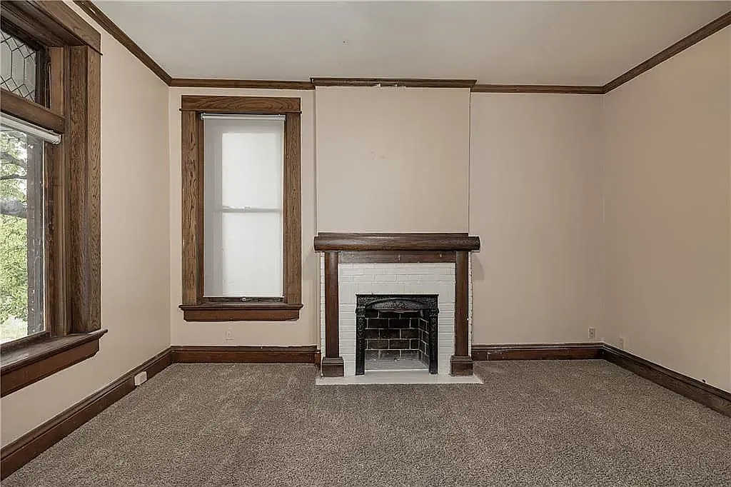 N 11th St, Saint Joseph — Photo 2