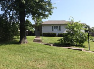 1810 High St, Leavenworth, KS 66048