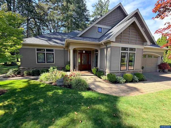 2070 SW Whiteside Dr, Corvallis, OR 97333