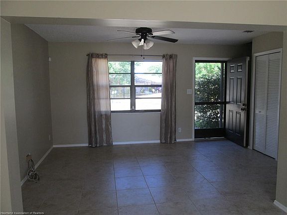 4th image of 104 Kings Ct NW