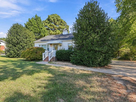 4th image of 717 Tingen Rd