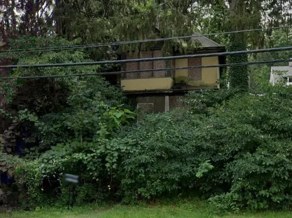 31 S Pearl Street, Pearl River, NY 10965