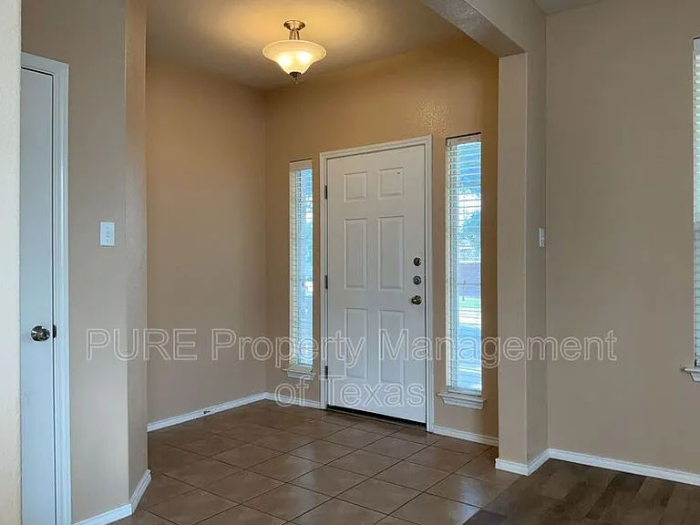 1215 Alpine Mountain Dr — Photo 5