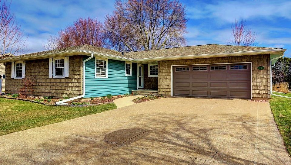 Beautifully kept ranch home 