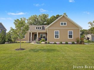 3362 Eagle Peak Ct, Jenison, MI 49428