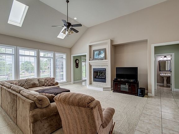 Lots of Crown molding throughout