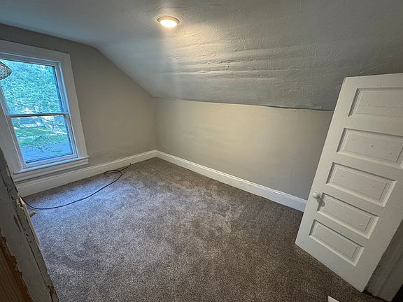 5th image of 137 N Gorham St Unit 1