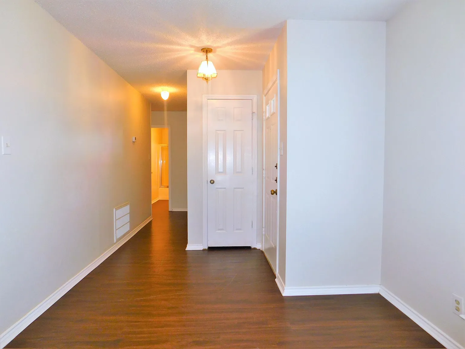 3 bed, 1478 sqft, $1,925 — Photo 4