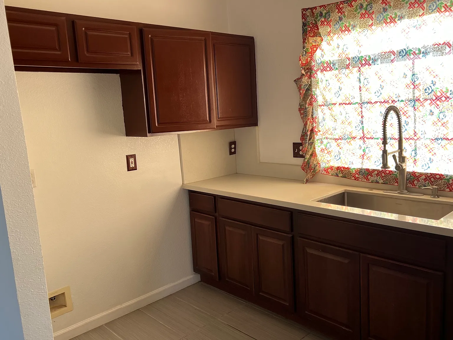 3 bed, 1089 sqft, $3,500 — Photo 1