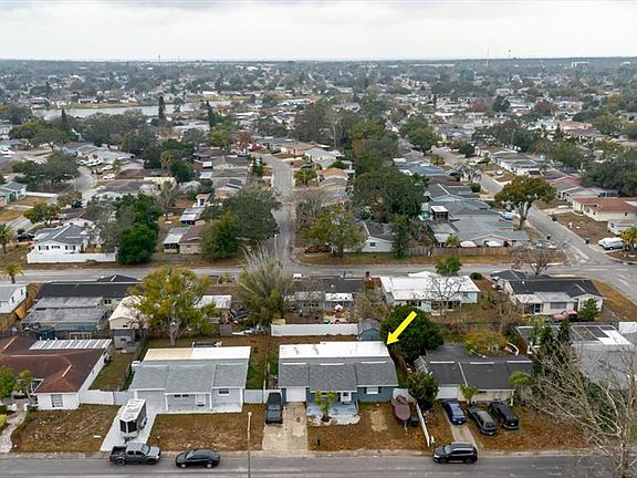 2nd image of 9731 Rainbow Ln