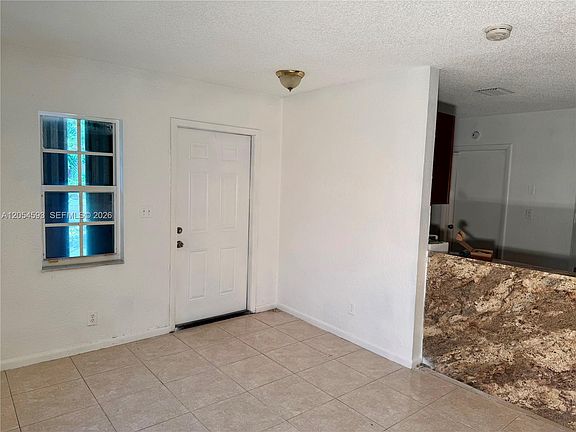 5th image of 1561 NW 7th Ter