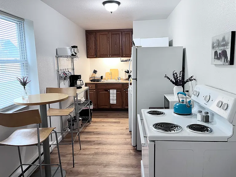 810 S Baltimore St — Photo 26
