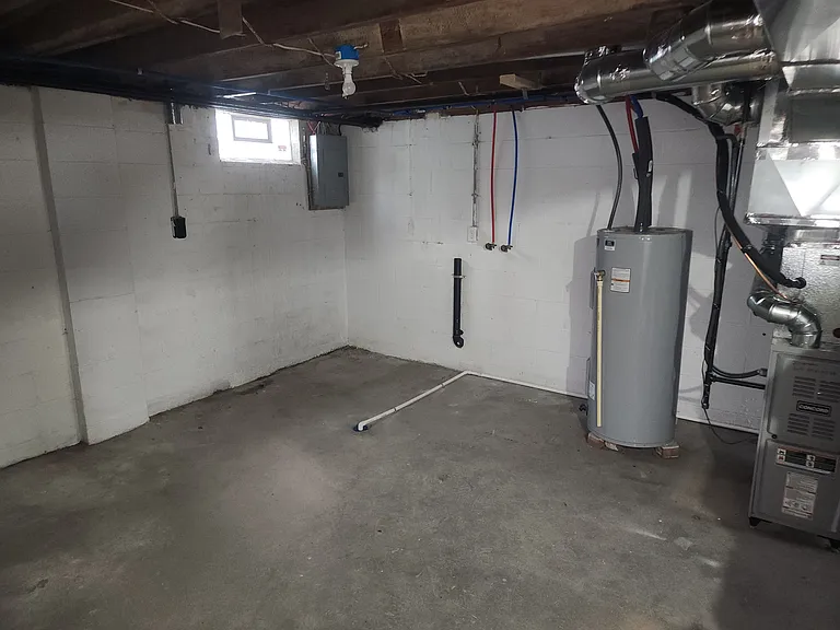 564 Barnett Rd #A-B — Photo 15