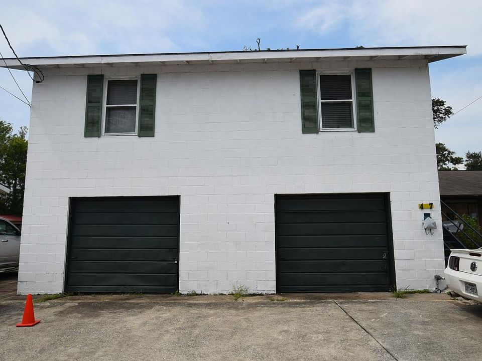 1st image of 437 Clarence St