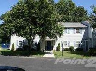 155 Cedarview Ln, Watervliet, NY 12189