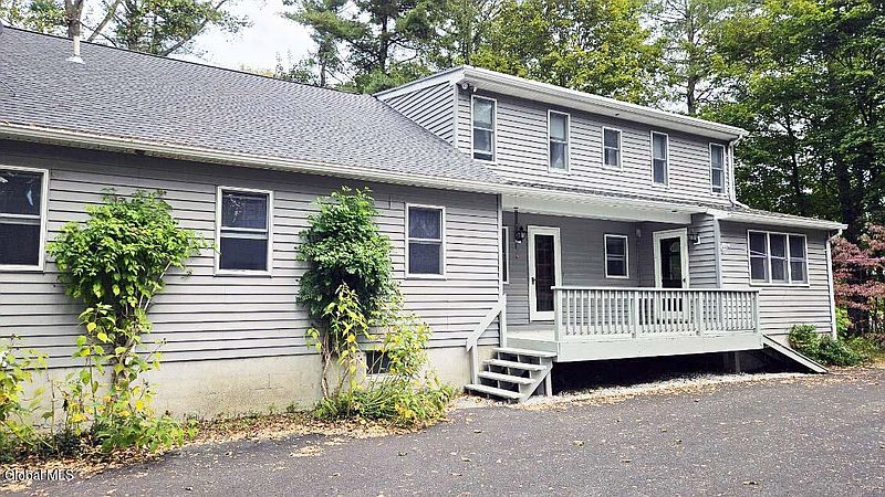 3rd image of 43 Maple Road