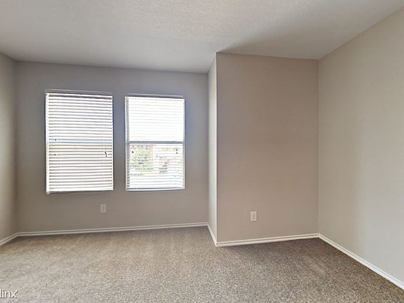 136 Hinge Path Cibolo TX