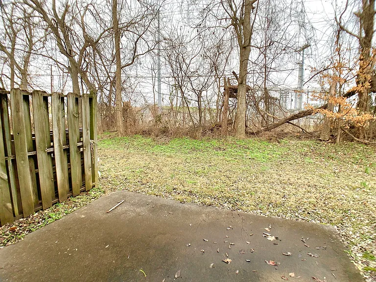 3289 Tower Dr — Photo 21
