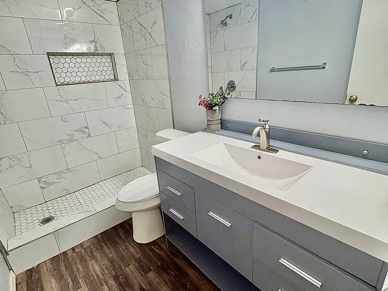2631 Isbella Dr — Photo 9