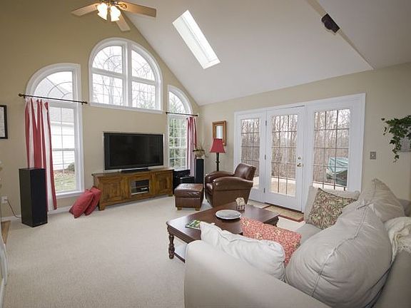 Living Room view fr Kitchen