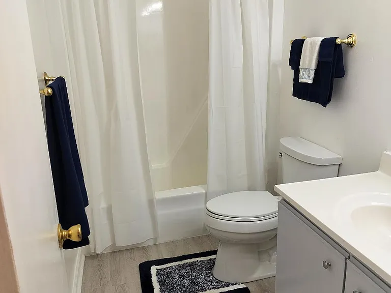 500 Barberton Dr — Photo 19