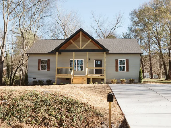 2996 Railroad St, Charleston, TN 37310