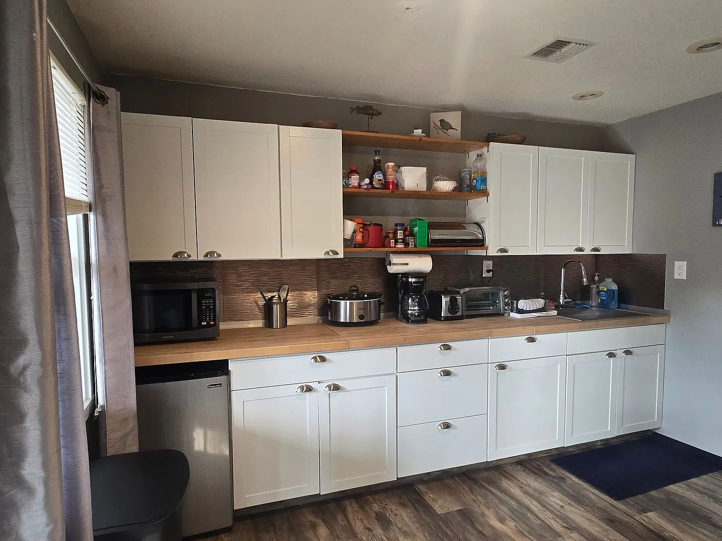 Furnished Studio Apartment on Beautiful Lake St. Clair! — Photo 3