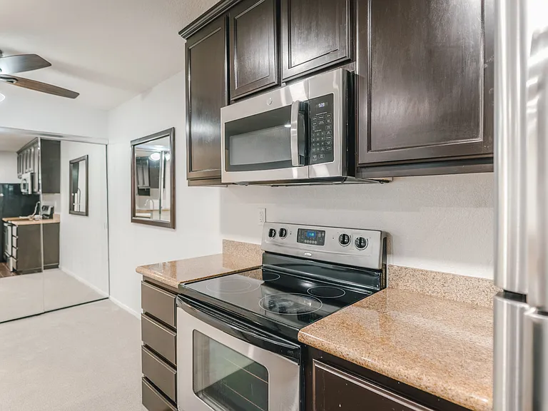 2766 Somerset Park Cir — Photo 12