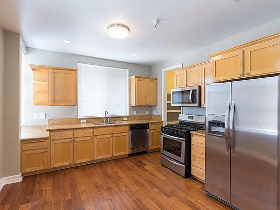 5th image of 5237 N Willow Crest Ave #101