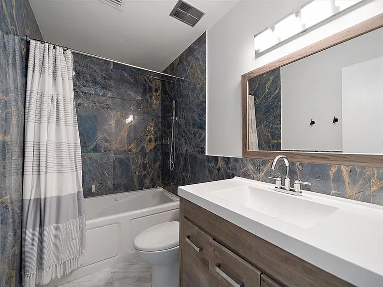 3920 W Barcelona St — Photo 14