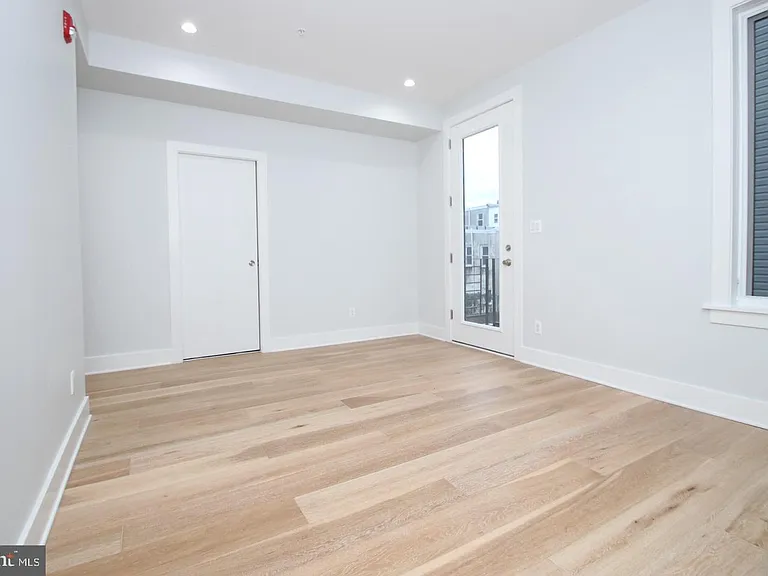 810 N Uber St #3 — Photo 12