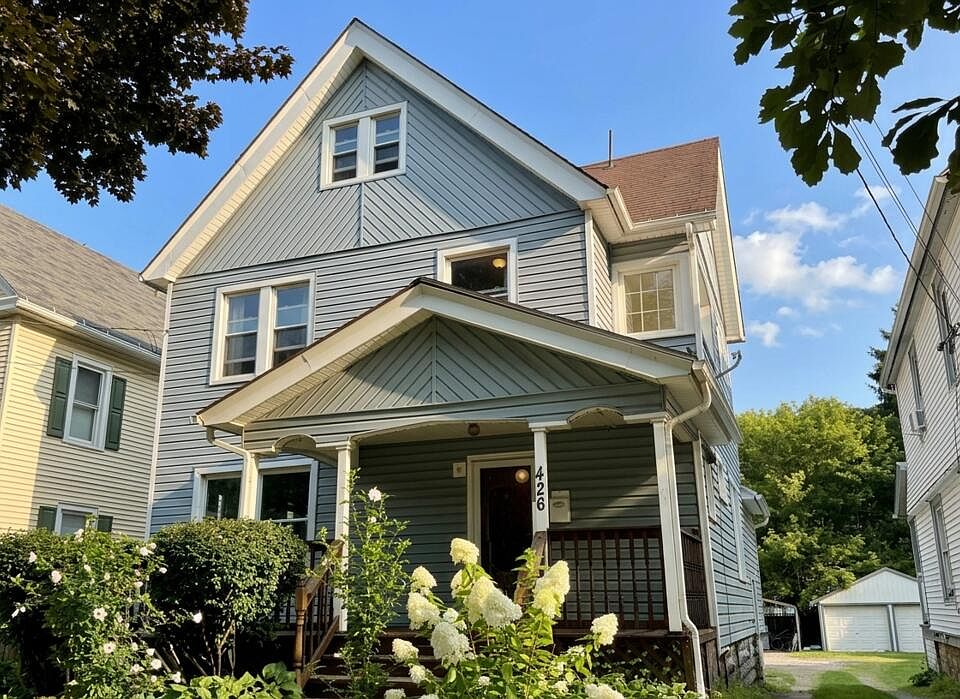 1st image of 426 Liberty St