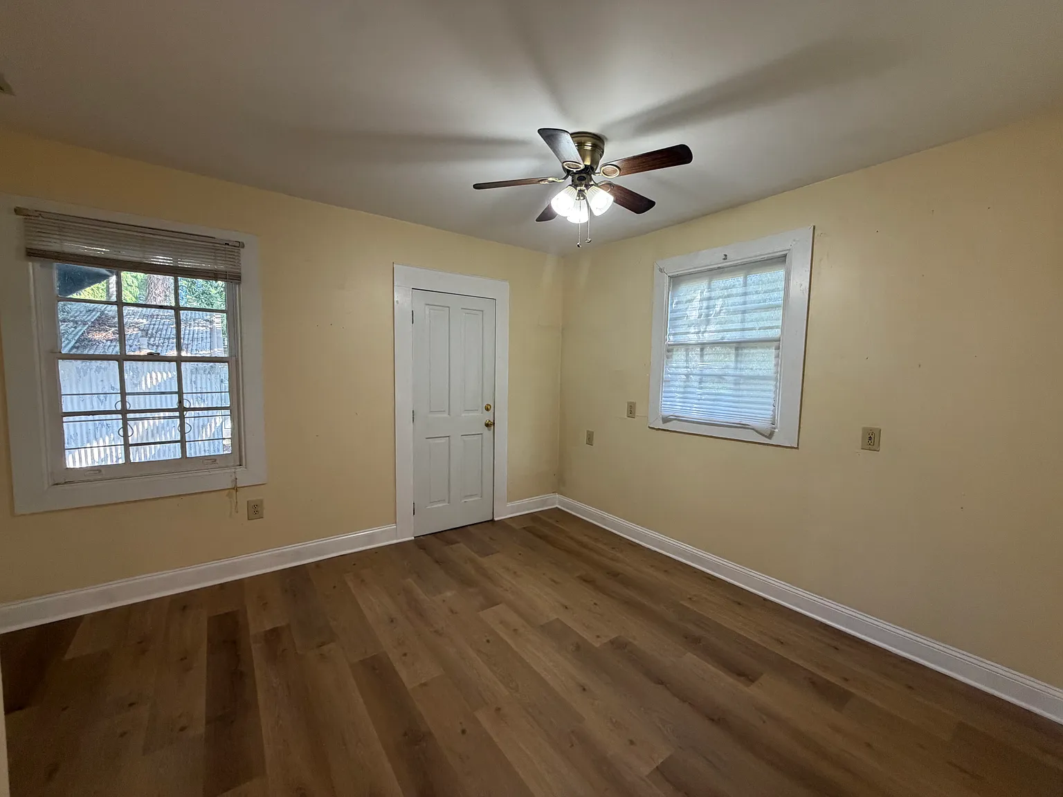 3 bed, 1400 sqft, $2,300 — Photo 4