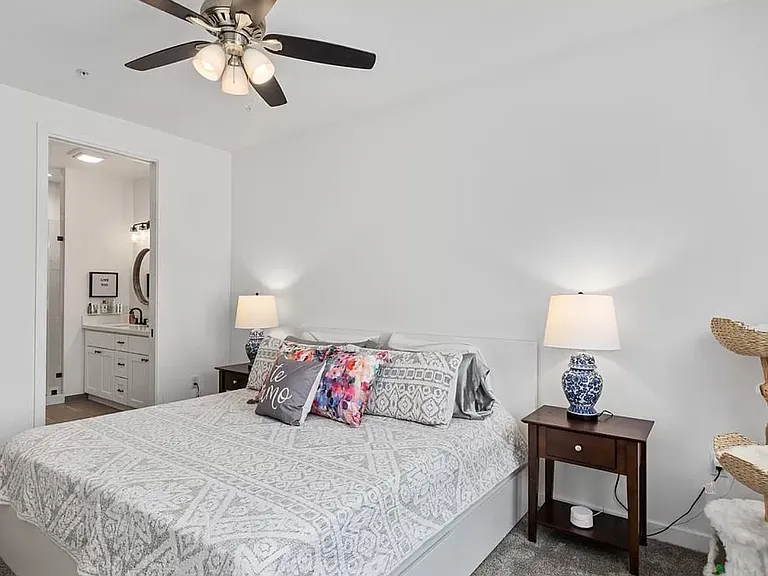 4100 Voltaire St #120 — Photo 8