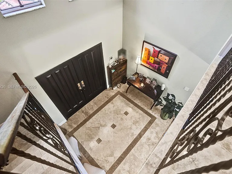 1534 Palancia Ave — Photo 6