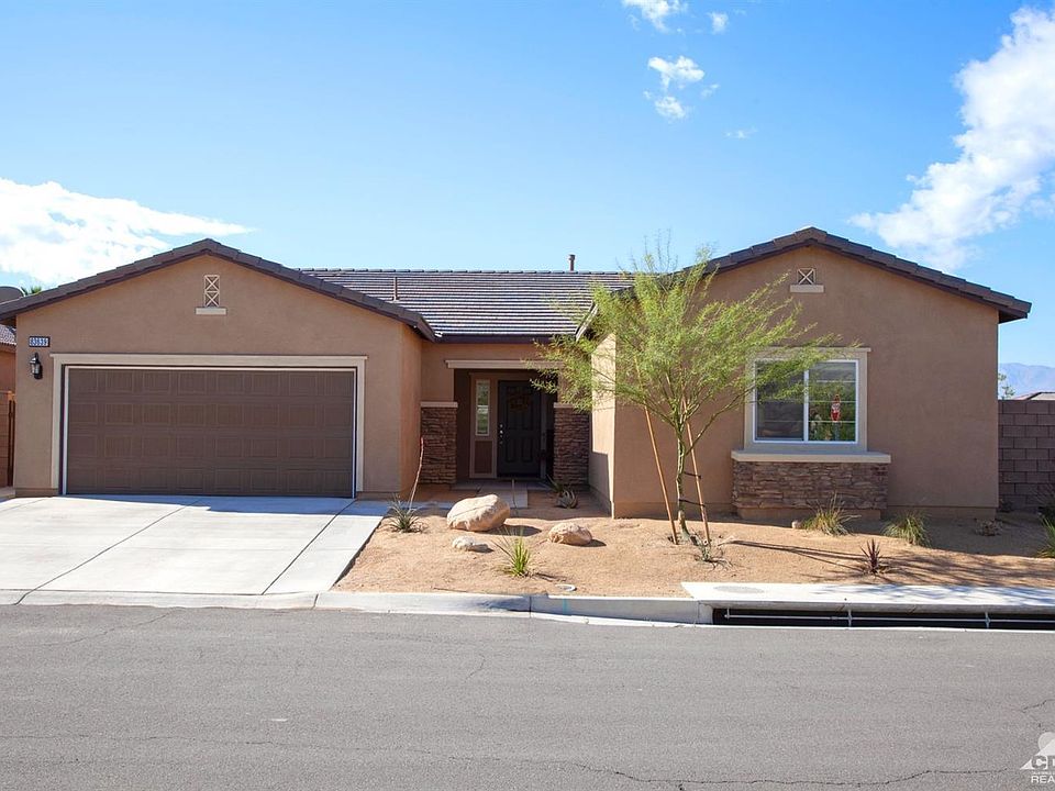 1st image of 83639 Mirabella Dr