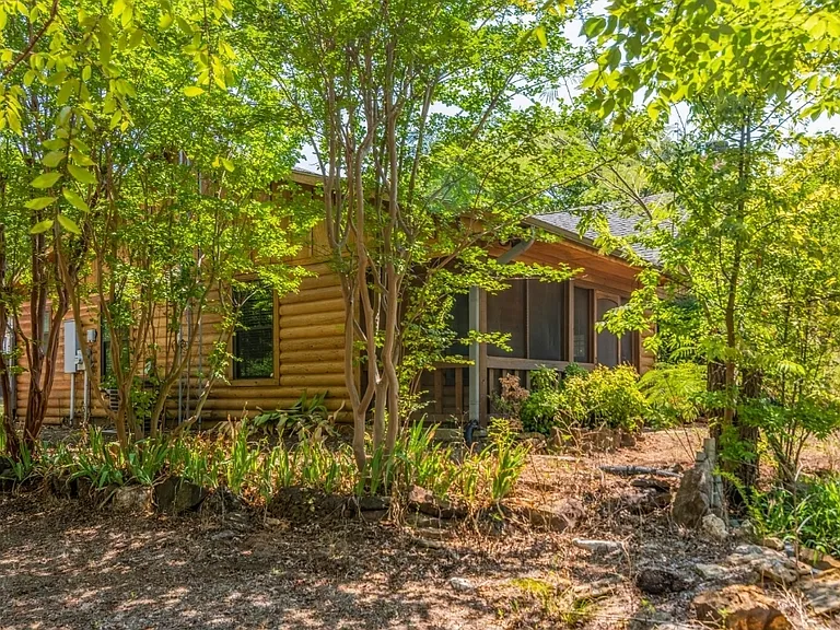 306 Homesite Rd — Photo 12