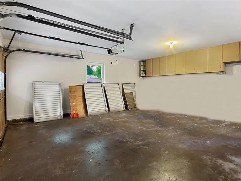 2610 Meadow Ln — Photo 10