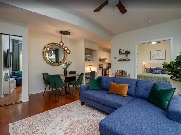 989 Nelson St, Vancouver, BC