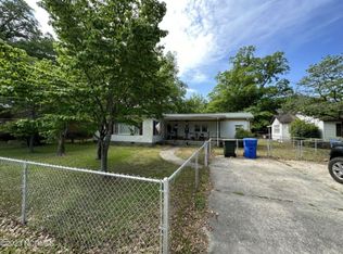 621 Old Lumberton Rd, Laurinburg, NC 28352