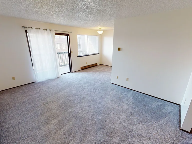 1010 Perry Ave #203 — Photo 6