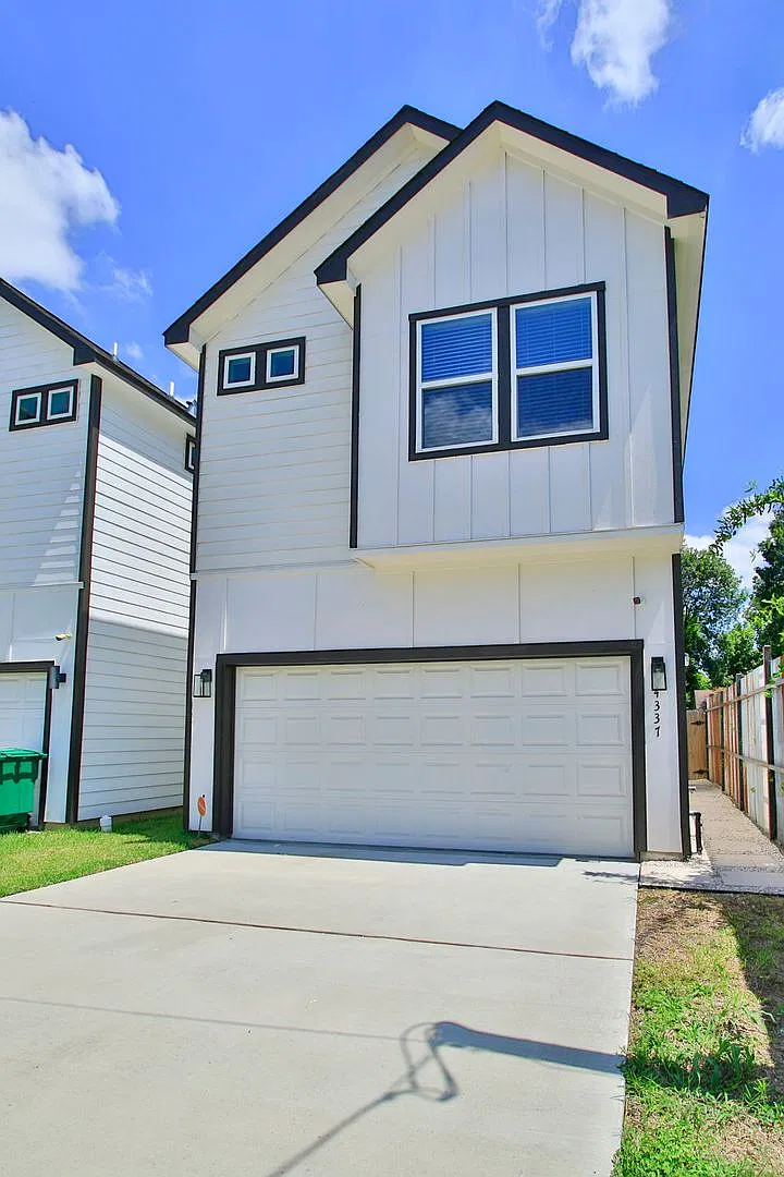 For Lease | 3 Bed, 2.5 Bath | 1,659Sq Ft | Medical Center South area | — Photo 1