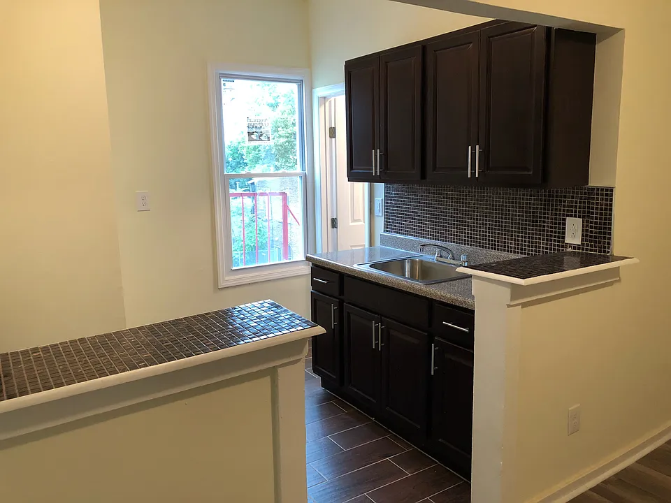 47 N 14th St #6