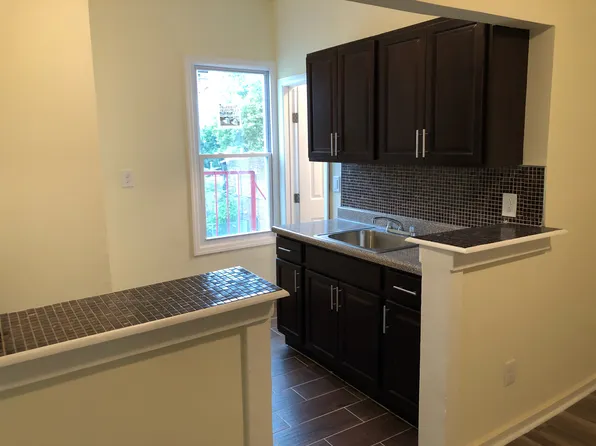 47 N 14th St, East Orange, NJ