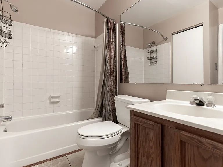 48 Avonshire Ct — Photo 29