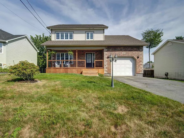 97 Tenon Dr, Middle Sackville, NS B4E 3J5