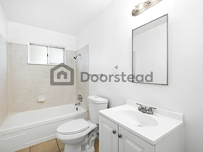 1710 Kenwood St #3 — Photo 14