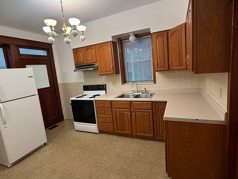 5011 Goethe Ave #B — Photo 12